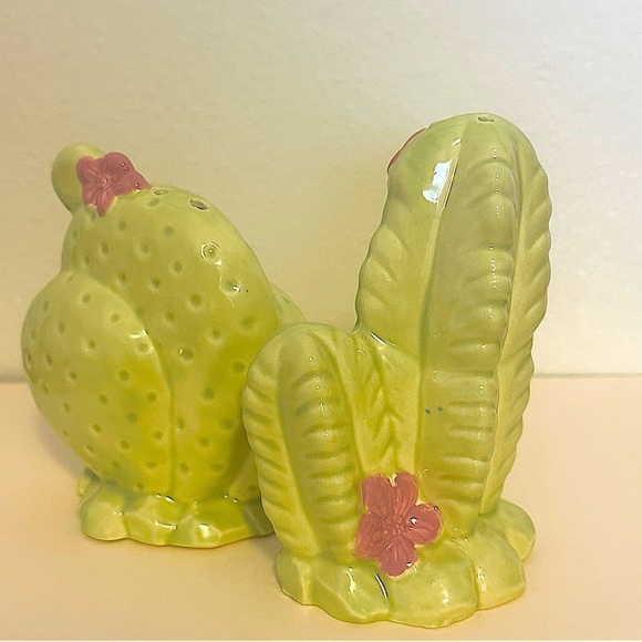 1990 Jay Kay Ceramic Mold Saguaro Cactus Salt and Pepper Set GIFT - Picture 3 of 11